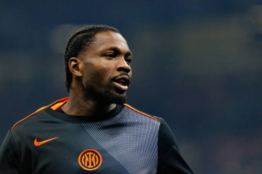 Marcus Thuram Şampiyonlar Ligi faz oyunu sırasında Internazionale Milano ve Liverpool FC (Maciej Rogowski / Ball Raw Images) arasında görüldü.)