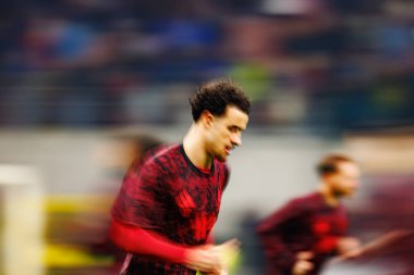 Curtis Jones Şampiyonlar Ligi faz maçında Internazionale Milano ve Liverpool FC (Maciej Rogowski / Ball Raw Images) arasında görüldü)