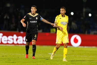 FC Alverca ve CD Nacional (Maciej Rogowski / Ball Raw Images) takımları arasında Liga Portekiz maçında görülen Kaiky Naves ve Paulinho Boia)