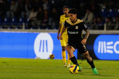 Alexsandro Amorim, Liga Portekiz maçı sırasında FC Alverca ve CD Nacional (Maciej Rogowski / Ball Raw Images) takımları arasında görüldü.)
