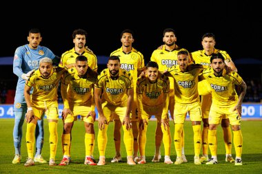 FC Alverca ve CD Nacional (Maciej Rogowski / Ball Raw Images) takımları arasında Liga Portekiz maçında görülen CD Nacional takımı)