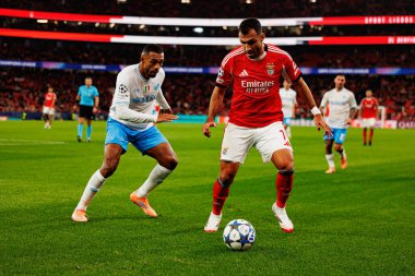 Juan Jesus ve Vangelis Pavlidis SL Benfica ile SSC Napoli (Maciej Rogowski / Ball Raw Images) arasındaki Şampiyonlar Ligi faz maçında görüldü.)