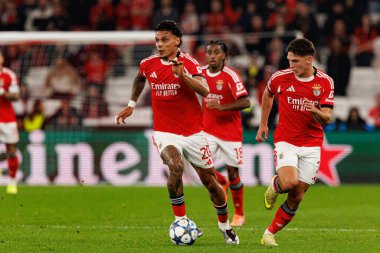 Richard Rios ve Georgiy Sudakov SL Benfica ve SSC Napoli (Maciej Rogowski / Ball Raw Images) arasındaki Şampiyonlar Ligi faz maçında görüldü)