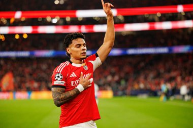 Richard Rios, Şampiyonlar Ligi 'nin SL Benfica ve SSC Napoli (Maciej Rogowski / Ball Raw Images) arasındaki faz maçında attığı golün ardından kutlama yaparken görülüyor.)