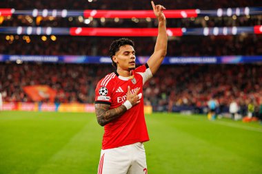 Richard Rios, Şampiyonlar Ligi 'nin SL Benfica ve SSC Napoli (Maciej Rogowski / Ball Raw Images) arasındaki faz maçında attığı golün ardından kutlama yaparken görülüyor.)