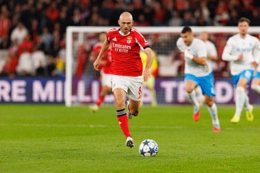 Fredrik Aursnes SL Benfica ve SSC Napoli (Maciej Rogowski / Ball Raw Images) arasında Şampiyonlar Ligi faz oyunu sırasında görüldü)