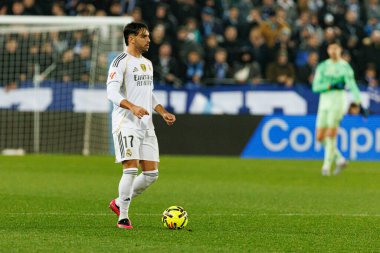 Raul Asencio, LaLiga EA SPORTS maçı sırasında Mendizorroza 'da Deportivo Alaves ve Real Madrid FC takımları arasında görüldü (Maciej Rogowski / Ball Raw Images)