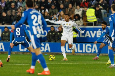 LaLiga EA SPORTS maçı sırasında Mendizorroza 'da Deportivo Alaves ve Real Madrid FC takımları arasında Kylian Mbappe görüldü (Maciej Rogowski / Ball Raw Images)