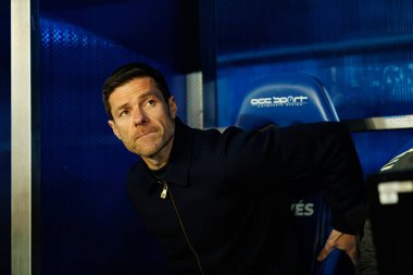 Xabi Alonso, LaLiga EA SPORTS maçı sırasında Mendizorroza 'da Deportivo Alaves ve Real Madrid FC takımları arasında görüldü (Maciej Rogowski / Ball Raw Images)