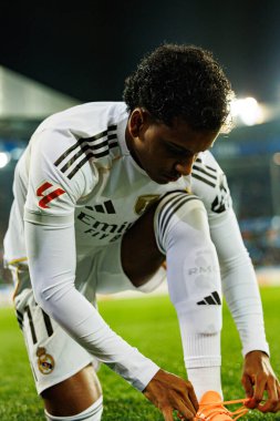 Mendizorroza 'daki Deportivo Alaves ve Real Madrid FC (Maciej Rogowski / Ball Raw Images) takımları arasında oynanan LaLiga EA SPORTS maçı sırasında Rodrygo görüldü.)