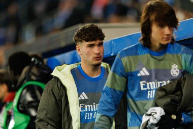 Jorge Cestero, LaLiga EA SPORTS maçı sırasında Mendizorroza 'da Deportivo Alaves ve Real Madrid FC takımları arasında görüldü (Maciej Rogowski / Ball Raw Images)