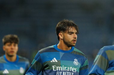 Raul Asencio, LaLiga EA SPORTS maçı sırasında Mendizorroza 'da Deportivo Alaves ve Real Madrid FC takımları arasında görüldü (Maciej Rogowski / Ball Raw Images)