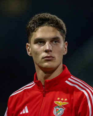 Georgiy Sudakov, SC Farense ve SL Benfica takımları arasında Estadio Sao Luis (Maciej Rogowski / Ball Raw Images) maçında görüldü.)