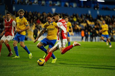 Ricard Sanchez ve Gabriel Martinez Liga Portekiz maçı sırasında Estoril Praia ve SC Braga takımları arasında Estadio Antonio Coimbra da Mota (Maciej Rogowski / Ball Raw Images)