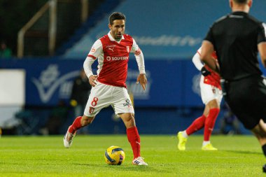 Joao Moutinho, Liga Portekiz maçı sırasında Estoril Praia ve SC Braga takımları arasında Estadio Antonio Coimbra da Mota (Maciej Rogowski / Ball Raw Images)