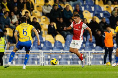 Victor Gomez, Liga Portekiz maçı sırasında Estoril Praia ve SC Braga takımları arasında Estadio Antonio Coimbra da Mota 'da görüldü (Maciej Rogowski / Ball Raw Images)