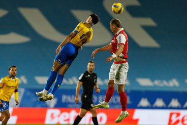 Andre Lacxmicant ve Gustaf Lagerbielke, Liga Portekiz maçı sırasında Estoril Praia ve SC Braga takımları arasında Estadio Antonio Coimbra da Mota (Maciej Rogowski / Ball Raw Images)