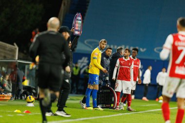 Ferro, Ricardo Horta ve Mario Dorgeles Liga Portekiz maçı sırasında Estoril Praia ve SC Braga takımları arasında Estadio Antonio Coimbra da Mota (Maciej Rogowski / Ball Raw Images)