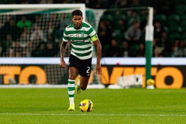 Matheus Reis, Liga Portekiz maçı sırasında Estadio Jose Alvalade 'deki AVS Futebol SAD (Maciej Rogowski / Ball Raw Images) takımları arasında görüldü.)