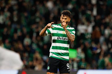 Luis Suarez, Liga Portekiz maçında Estadio Jose Alvalade 'deki AVS Futebol SAD (Maciej Rogowski / Ball Raw Images) takımları arasında gol üstüne gol atarken görüldü.)