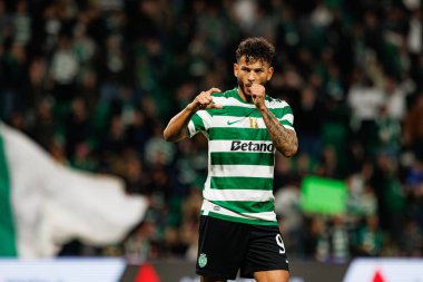 Luis Suarez, Liga Portekiz maçında Estadio Jose Alvalade 'deki AVS Futebol SAD (Maciej Rogowski / Ball Raw Images) takımları arasında gol üstüne gol atarken görüldü.)