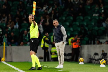 Liga Portekiz maçı sırasında Estadio Jose Alvalade 'deki AVS Futebol SAD (Maciej Rogowski / Ball Raw Images) takımları arasında Rui Borges görüldü.)