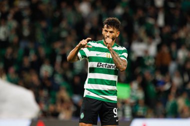 Luis Suarez, Liga Portekiz maçında Estadio Jose Alvalade 'deki AVS Futebol SAD (Maciej Rogowski / Ball Raw Images) takımları arasında attığı golü kutlarken görüldü.)