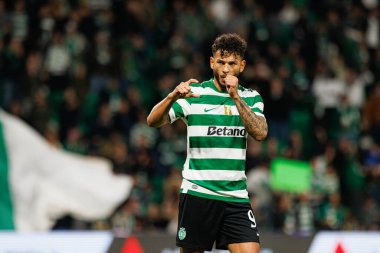 Luis Suarez, Liga Portekiz maçında Estadio Jose Alvalade 'deki AVS Futebol SAD (Maciej Rogowski / Ball Raw Images) takımları arasında attığı golü kutlarken görüldü.)