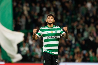 Luis Suarez, Liga Portekiz maçında Estadio Jose Alvalade 'deki AVS Futebol SAD (Maciej Rogowski / Ball Raw Images) takımları arasında attığı golü kutlarken görüldü.)