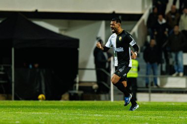 Franco Romero, SC Farense ve Estadio Sao Luis (Maciej Rogowski / Ball Raw Images) takımları arasında oynanan Portekiz maçında gol attıktan sonra kutlama yaparken görüldü.)