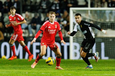 Andreas Schjelderup ve Miguel Menino, Taca de Portugal maçında Estadio Sao Luis (Maciej Rogowski / Ball Raw Images) takımları arasında görüldü.)