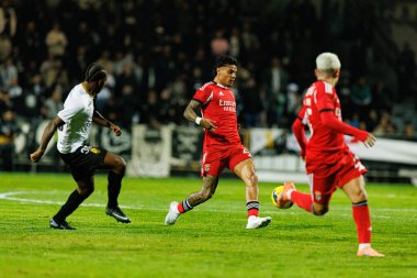 Duarte Furtado ve Richard Rios, Taca de Portugal maçında Estadio Sao Luis 'de SC Farense ve SL Benfica takımları arasında görüldü (Maciej Rogowski / Ball Raw Images)
