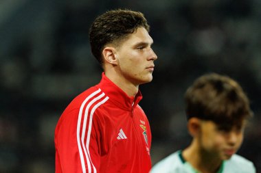 Georgiy Sudakov, SC Farense ve SL Benfica takımları arasında Estadio Sao Luis (Maciej Rogowski / Ball Raw Images) maçında görüldü.)