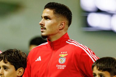 Franjo Ivanoviç, SC Farense ve SL Benfica takımları arasında Estadio Sao Luis 'de (Maciej Rogowski / Ball Raw Images) oynanan Taca de Portugal maçı sırasında görüldü.)