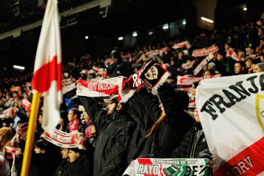 Rayo Vallecano hayranları, Rayo Vallecano ve Real Betis Balompie (Maciej Rogowski / Ball Raw Images) takımları arasında oynanan maç sırasında görüldü.)