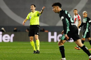 Ricardo De Burgos Bengoetxea, Rayo Vallecano ve Real Betis Balompie (Maciej Rogowski / Ball Raw Images) takımları arasında LaLiga EA SPORTS maçında görüldü.)