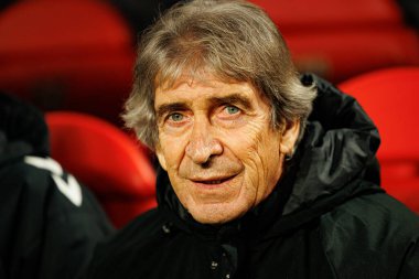 Manuel Pellegrini, Rayo Vallecano ve Real Betis Balompie (Maciej Rogowski / Ball Raw Images) takımları arasında oynanan LaLiga EA SPORTS maçı sırasında görüldü)