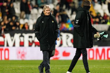 Manuel Pellegrini, Rayo Vallecano ve Real Betis Balompie (Maciej Rogowski / Ball Raw Images) takımları arasında oynanan LaLiga EA SPORTS maçı sırasında görüldü)