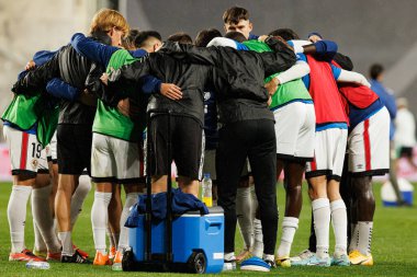 Rayo Vallecano 'nun oyuncuları LaLiga EA SPORTS maçı sırasında Rayo Vallecano ve Real Betis Balompie (Maciej Rogowski / Ball Raw Images) takımları arasında görüldü.)