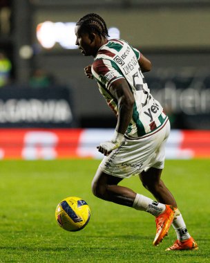 Sidny Lopes Cabral, Liga Portekiz maçı sırasında CF Estrela Amadora ve Moreirense FC (Maciej Rogowski / Ball Raw Images) takımları arasında görüldü.)