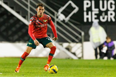 Abraham Marcus ve Francisco Kiko Domingues Liga Portekiz maçı sırasında CF Estrela Amadora ve Moreirense FC (Maciej Rogowski / Ball Raw Images) takımları arasında görüldü.)