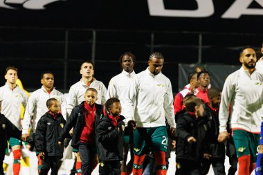 Mateja Stjepanoviç, Gilberto Batista ve Maracas, Liga Portekiz maçında CF Estrela Amadora ve Moreirense FC (Maciej Rogowski / Ball Raw Images) takımları arasında görüldü.)