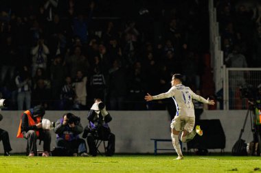 Borja Sainz, FC Alverca ve FC Porto (Maciej Rogowski / Ball Raw Images) takımları arasında oynanan Liga Portekiz maçında gol attıktan sonra kutlama yaparken görüldü.)