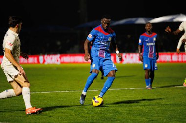 Sabit Abdulai, Liga Portekiz maçı sırasında FC Alverca ve FC Porto (Maciej Rogowski / Ball Raw Images) takımları arasında görüldü.)