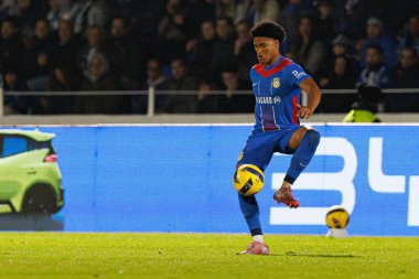 Francisco Chissumba Liga Portekiz maçı sırasında FC Alverca ve FC Porto takımları arasında görüldü (Maciej Rogowski / Ball Raw Images)