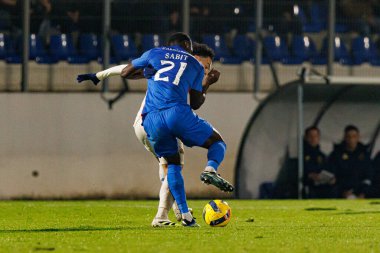 Sabit Abdulai, Liga Portekiz maçı sırasında FC Alverca ve FC Porto (Maciej Rogowski / Ball Raw Images) takımları arasında görüldü.)