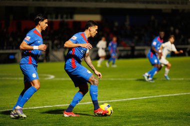 Nabil Touaizi ve Kaiky Naves Liga Portekiz maçı sırasında FC Alverca ve FC Porto (Maciej Rogowski / Ball Raw Images) takımları arasında görüldü.)
