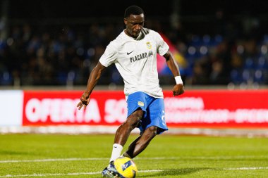 Sabit Abdulai, Liga Portekiz maçı sırasında FC Alverca ve FC Porto (Maciej Rogowski / Ball Raw Images) takımları arasında görüldü.)