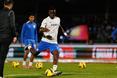 Sabit Abdulai, Liga Portekiz maçı sırasında FC Alverca ve FC Porto (Maciej Rogowski / Ball Raw Images) takımları arasında görüldü.)