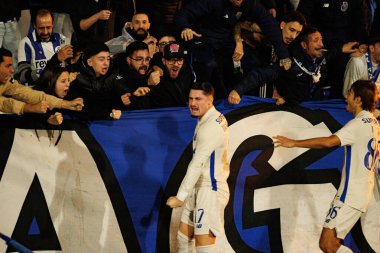 Bora Sainz, Liga Portekiz maçında FC Alverca ve FC Porto (Maciej Rogowski / Ball Raw Images) takımları arasında gol üstüne gol atarken görüldü.)